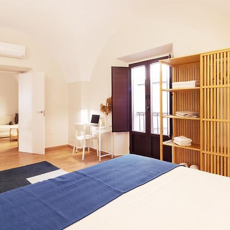 Apartamentos Plaza Mayor 35 Caces Extérieur photo