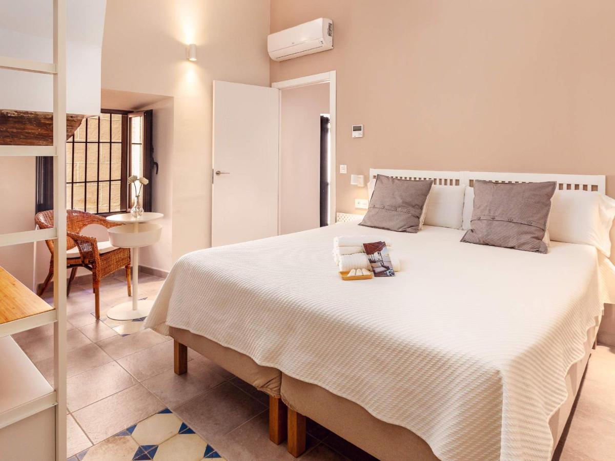 Apartamentos Plaza Mayor 35 Caces Extérieur photo