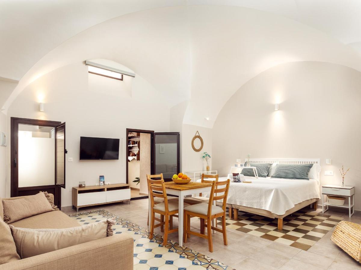Apartamentos Plaza Mayor 35 Caces Extérieur photo