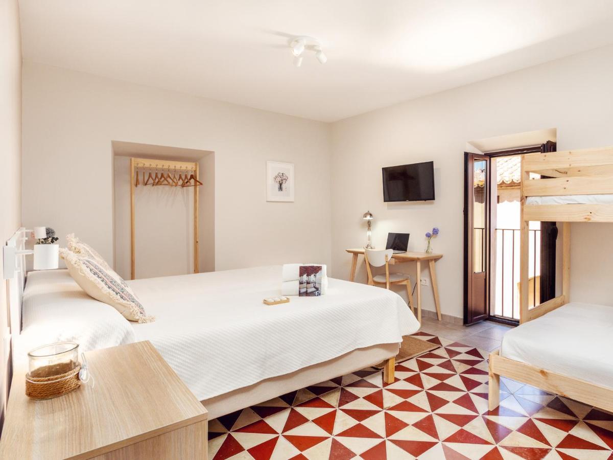 Apartamentos Plaza Mayor 35 Caces Extérieur photo
