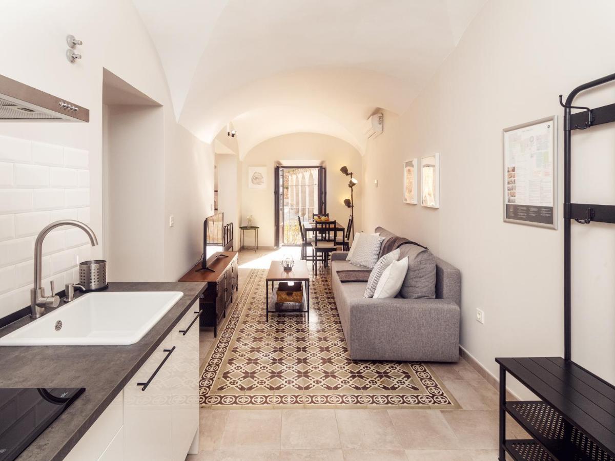 Apartamentos Plaza Mayor 35 Caces Extérieur photo