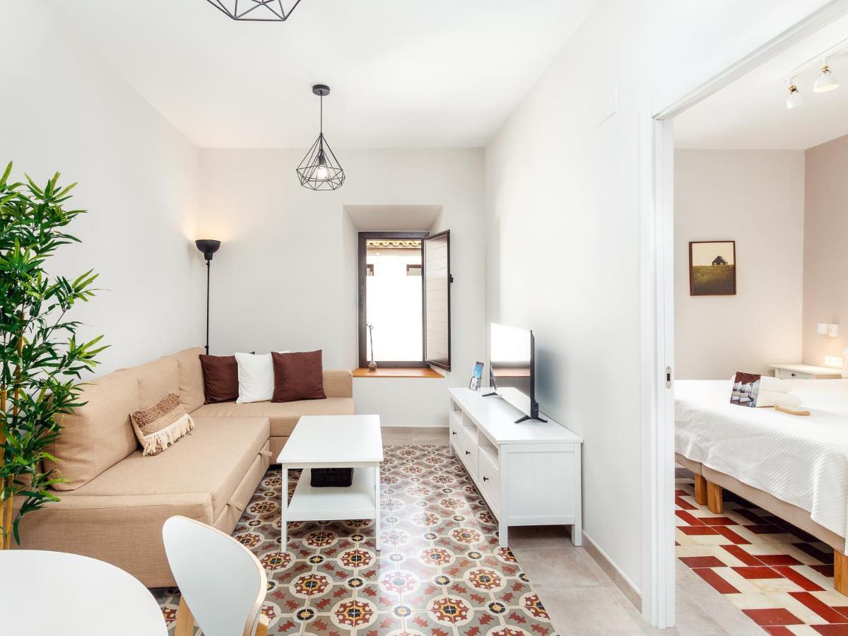 Apartamentos Plaza Mayor 35 Caces Extérieur photo