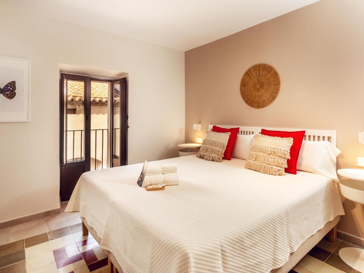 Apartamentos Plaza Mayor 35 Caces Extérieur photo