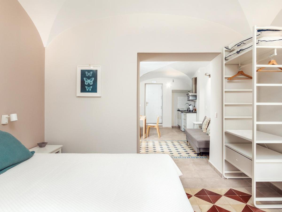Apartamentos Plaza Mayor 35 Caces Extérieur photo