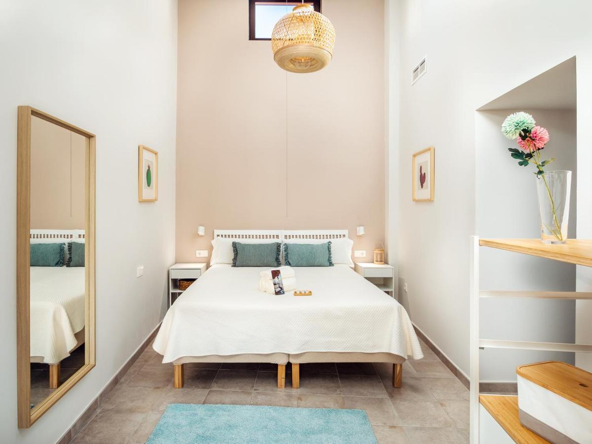 Apartamentos Plaza Mayor 35 Caces Extérieur photo