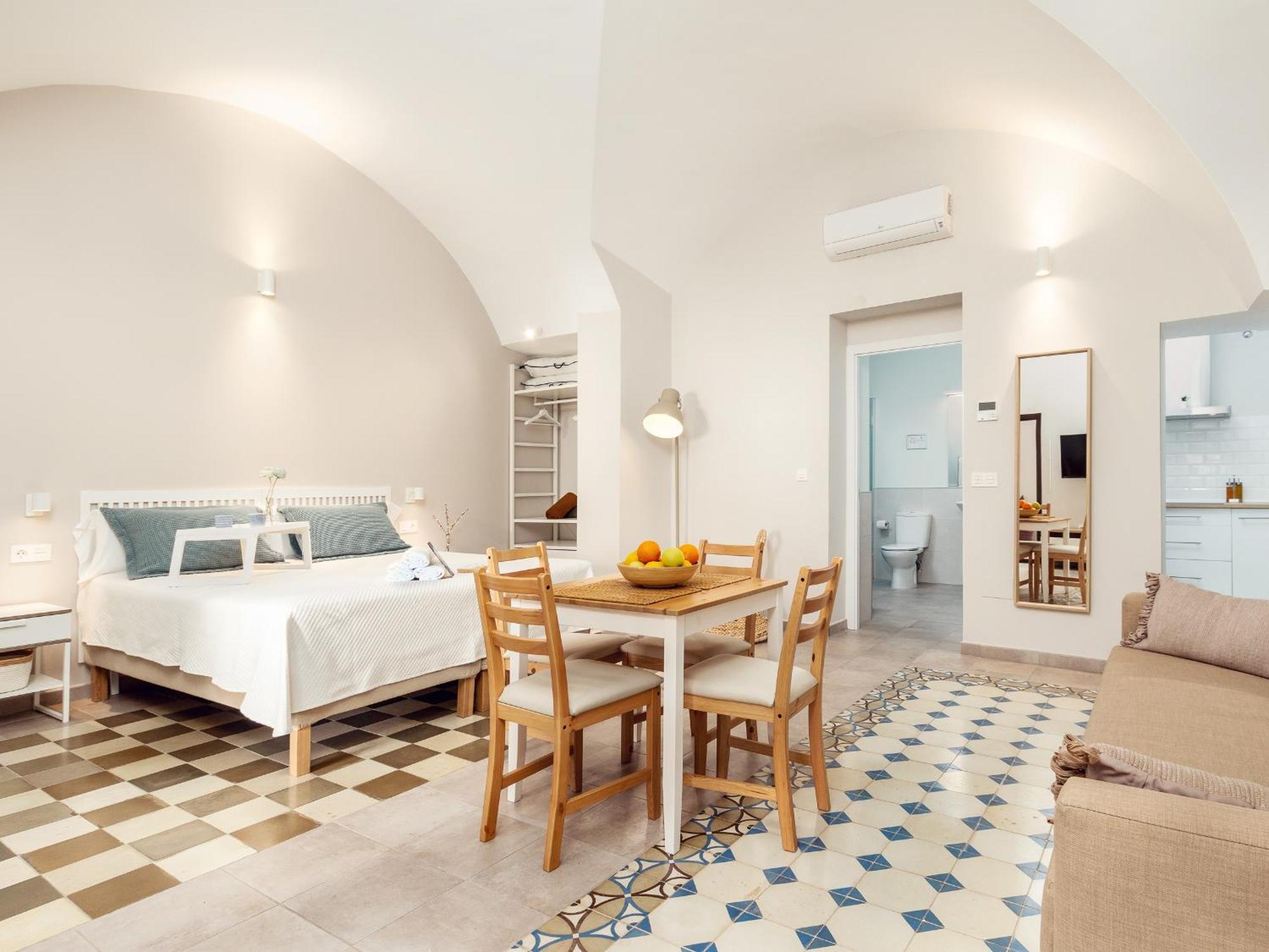 Apartamentos Plaza Mayor 35 Caces Chambre photo